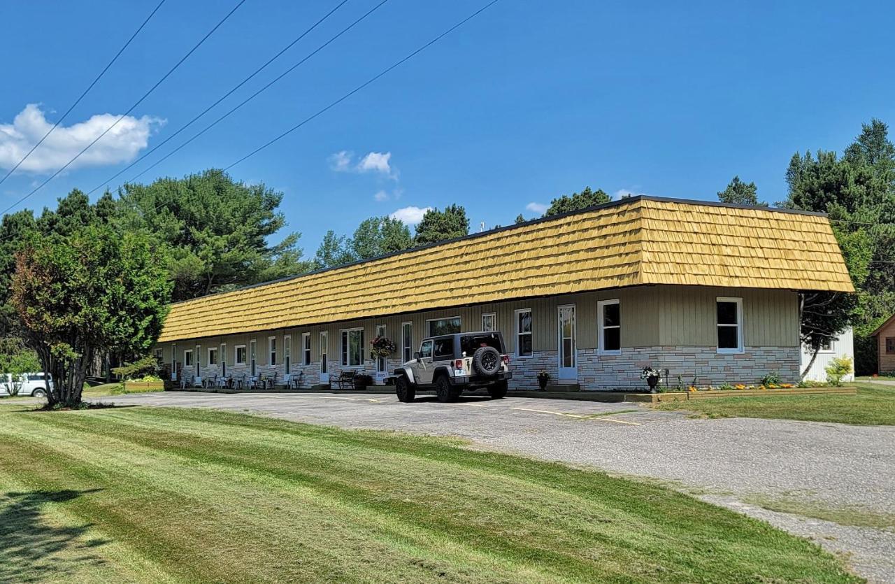 Maciver'S Motel And Camp Blind River Dış mekan fotoğraf