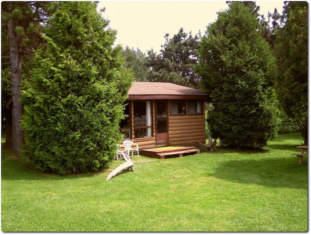 Maciver'S Motel And Camp Blind River Oda fotoğraf